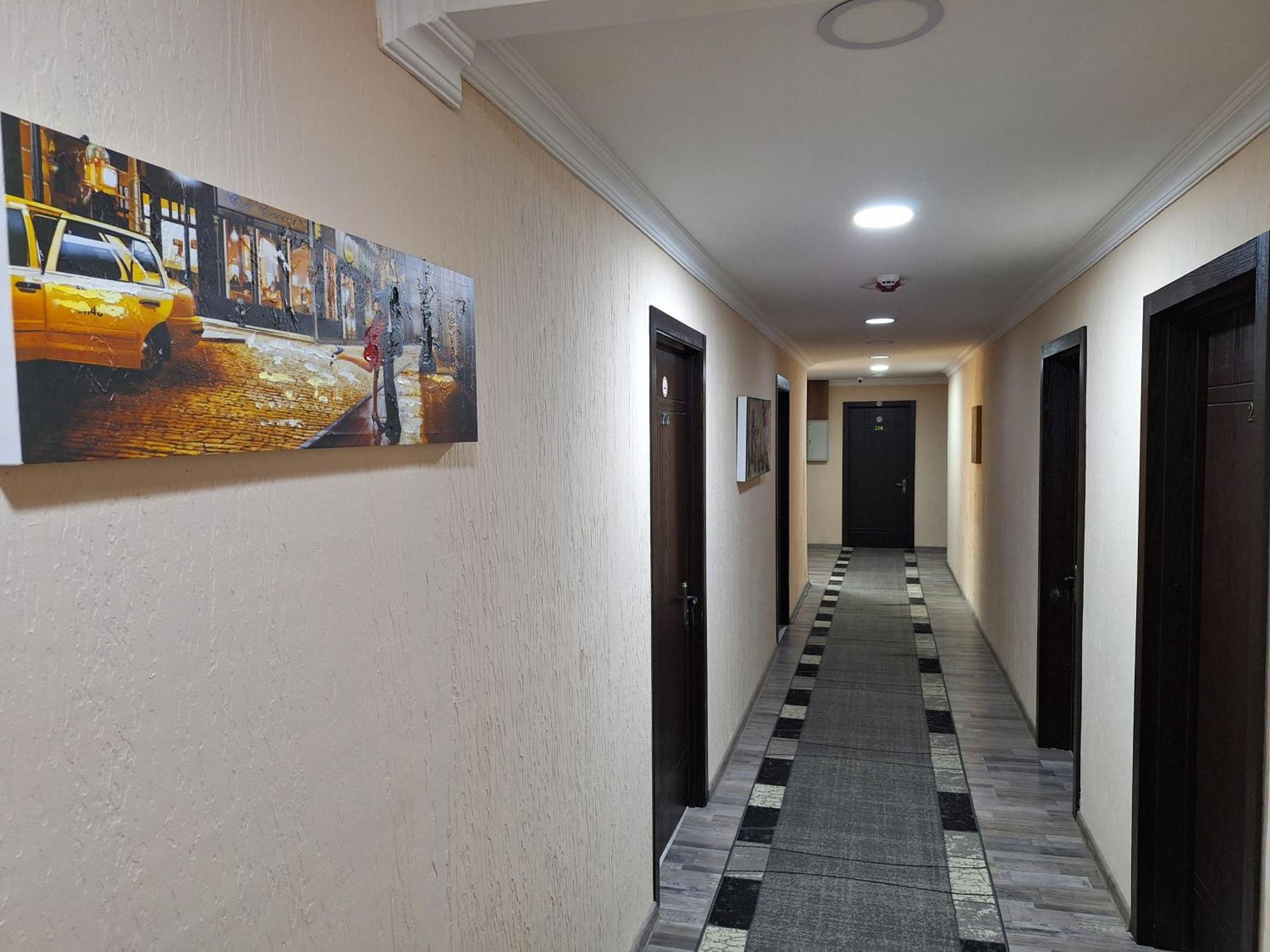 Hotel Georgian Kutaissi Exterior foto